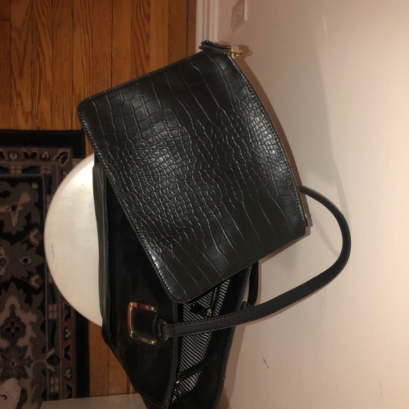 NWOT Nine West Black Purse with Gold Fixtures - Picture 4 of 5